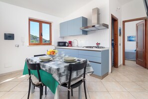 Panoramic Apartment, Sea View | Private kitchen