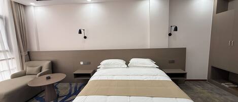 Desk, laptop workspace, free WiFi