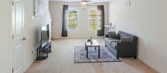 Charming 3bedroom house Fayetteville with WiFi, AC. and more. Start your getaway