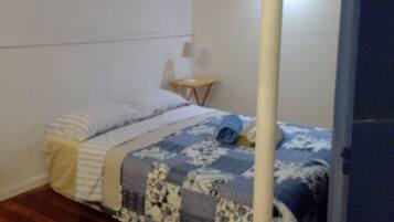 1 bedroom, bed sheets