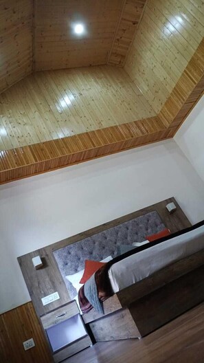 Platinum Room | Free WiFi