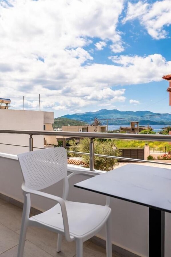 Deluxe Double Room | Balcony