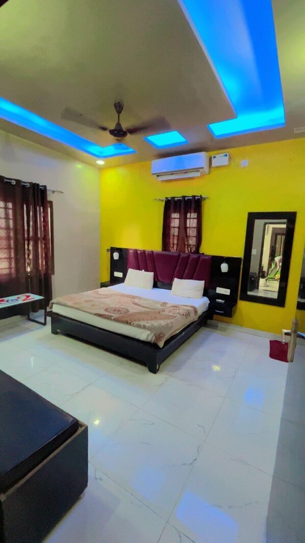 Basic Double or Twin Room | Free WiFi