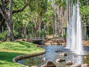 4 bedrooms - The Lava Lounge Panoramic Rooftop Holiday Retreat (Darwin)