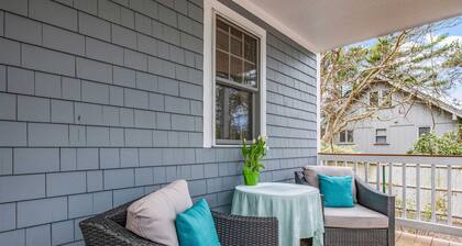 Monomoscoy Island Retreat w/ Outdoor Living
