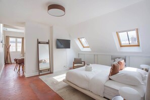 1 habitación, tabla de planchar con plancha, wifi y ropa de cama 