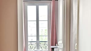 Interior - Spacious 4 bedrooms - Paris 11th with style (Paris)