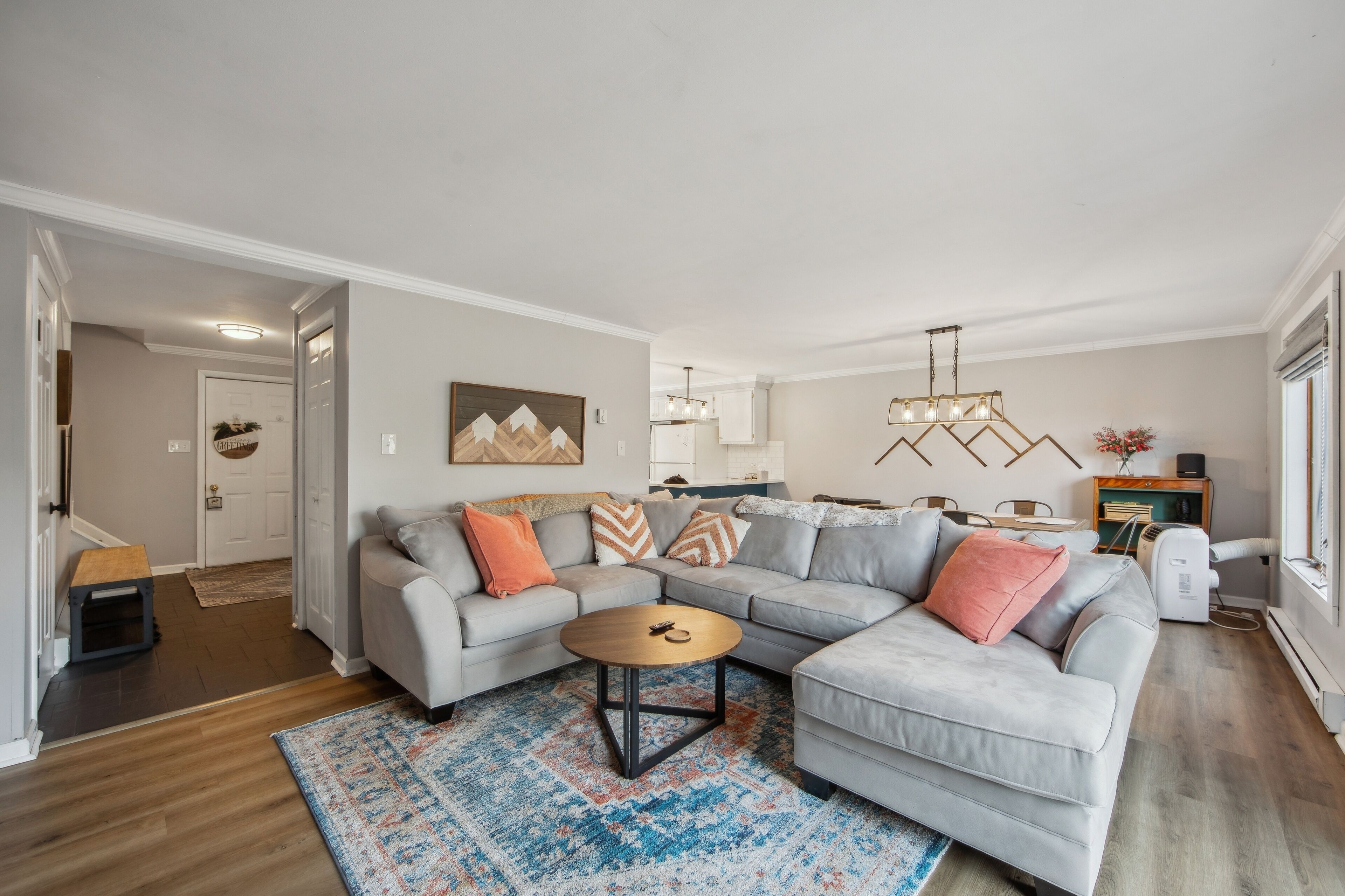 Townhouse, 3 kamar tidur | Area keluarga | Smart TV dan layanan streaming