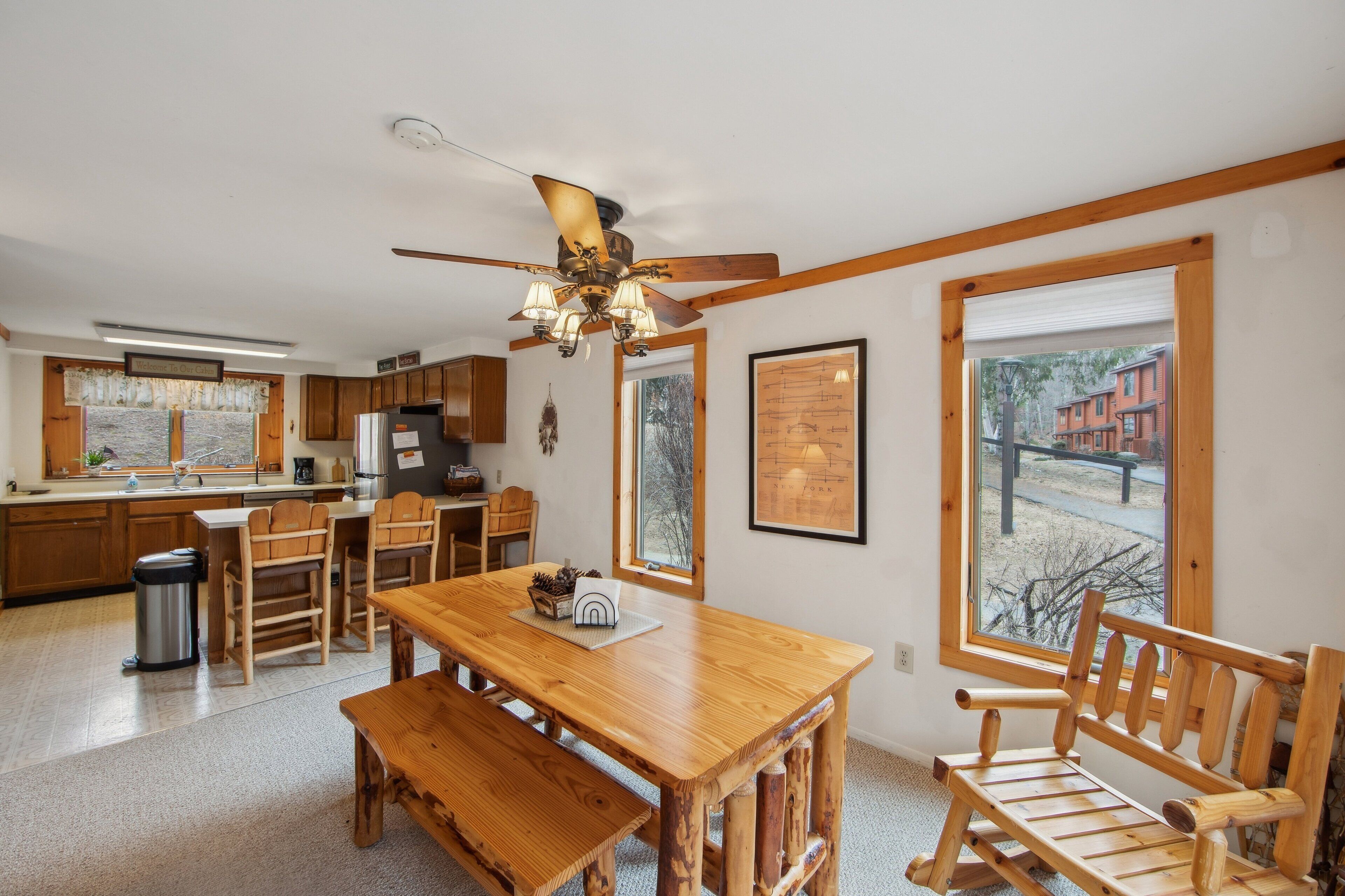 Townhome, 2 Bedrooms | Dining