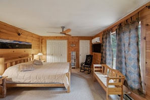 Townhome, 2 Bedrooms