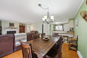 Townhome - 2 sovrum | Restauranger