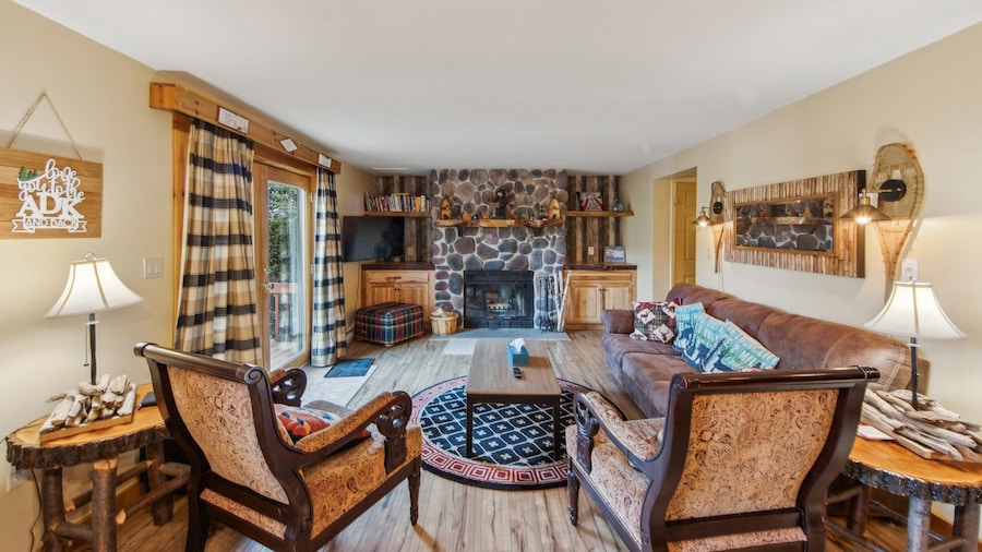 Straight Brook 5d - Adirondack-style Townhome 2 Bedroom Townhouse by The Summit at Gore Mountain