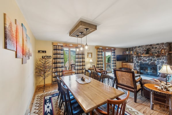Maison mitoyenne, 2 chambres | Restauration
