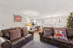 ทาวน์โฮม, 3 ห้องนอน | บริเวณนั่งเล่น