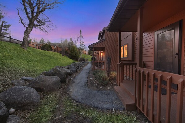 Townhome, 3 Bedrooms | Exterior detail