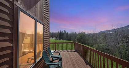 Upper Sleighride 25l - Wrap-around Deck End Unit 3 Bedroom Townhouse by The Summit at Gore Mountain