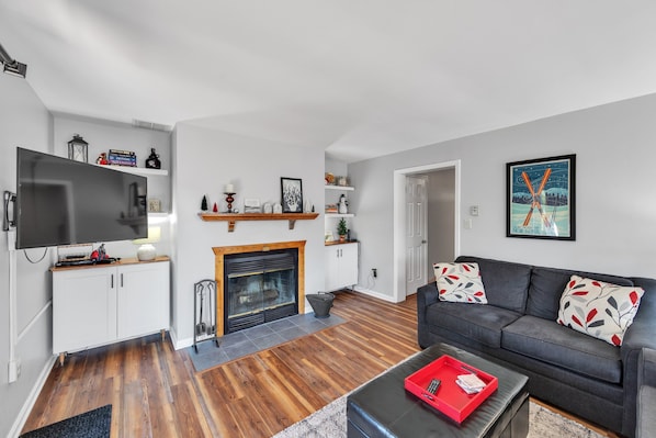 Townhome, 3 Bedrooms | Living area - Upper Sleighride 25l - Wrap-around Deck End Unit 3 Bedroom Townhouse by The Summit at Gore Mountain (North Creek)
