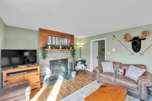 Pientalo, 3 makuuhuonetta | Oleskelualue | Älytelevisio, suoratoistopalvelut