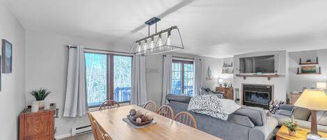 Townhome, 3 Bedrooms | Living area