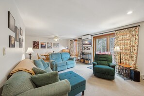 ทาวน์โฮม, 3 ห้องนอน | บริเวณนั่งเล่น