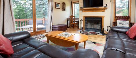 Townhome, 3 Bedrooms | Living area | Smart TV, streaming services