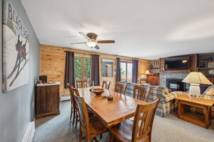 Townhome, 3 Bedrooms | Dining