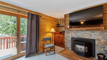 Townhome, 3 Bedrooms | Interior