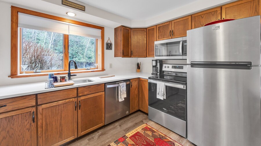 Moxham 58h - Adirondack Retreat Mountain Views 3 Bedroom Townhouse by The Summit at Gore Mountain