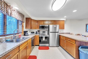 Stadtwohnung, 3 Schlafzimmer | Eigene Küche