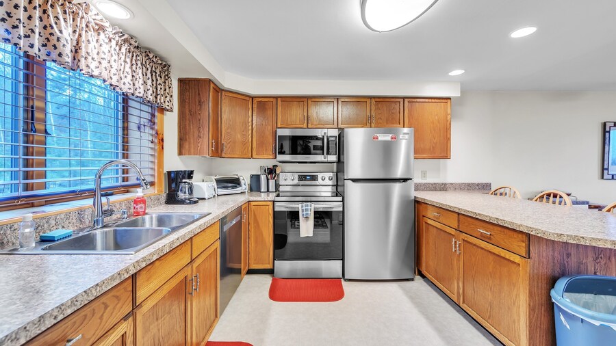 Pine Knot 62h - Retreat With Private Play Area 3 Bedroom Townhouse by The Summit at Gore Mountain