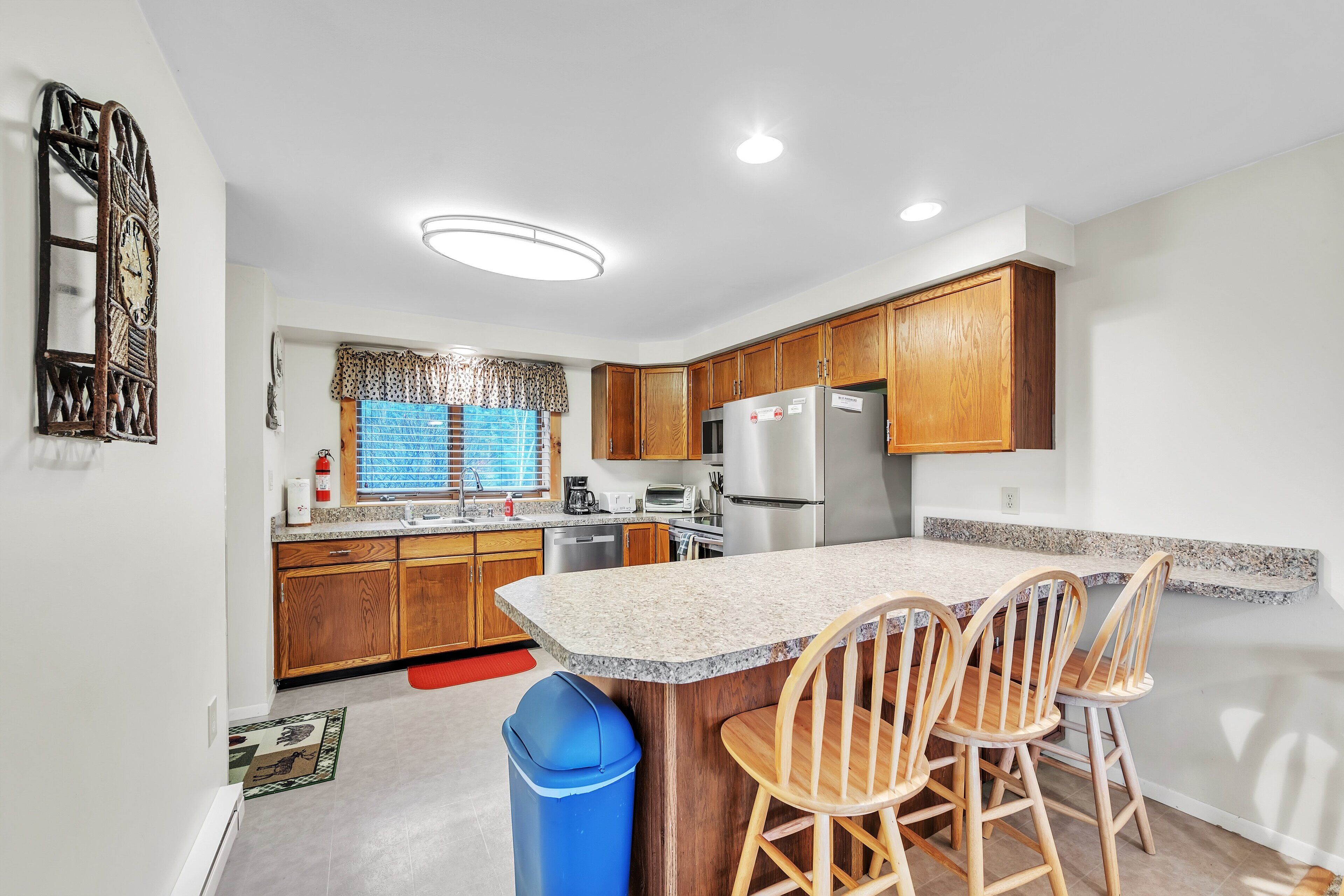 Townhome, 3 Bedrooms | Private kitchen | Fridge, oven, coffee/tea maker, toaster