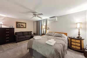 Townhome, 3 Bedrooms | 3 bedrooms, free WiFi