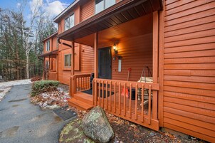 Townhome, 3 Bedrooms | Exterior detail