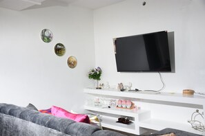 Smart TV, books, stereo - Welcoming bungalow with WiFi in Ongata Rongai (Ongata Rongai)