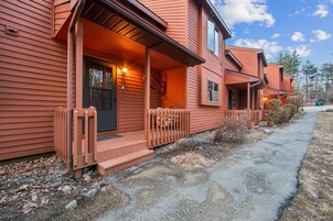 Townhome, 2 Bedrooms | Exterior detail
