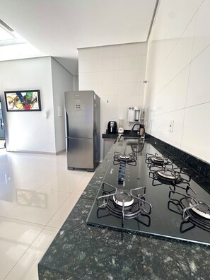 舒適獨棟房屋, 庭院 | 私人廚房