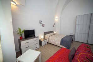 1 Schlafzimmer, Bügeleisen/Bügelbrett, kostenloses WLAN, Bettwäsche