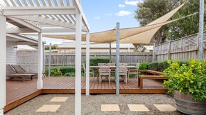 Outdoor dining - Glassaugh - Point Lonsdale (POINT LONSDALE)