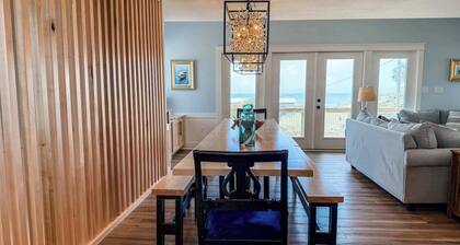 7 Seas Ocean Breeze - Sleeps 18, 2 Kitchens, St. George Island Pet Friendly
