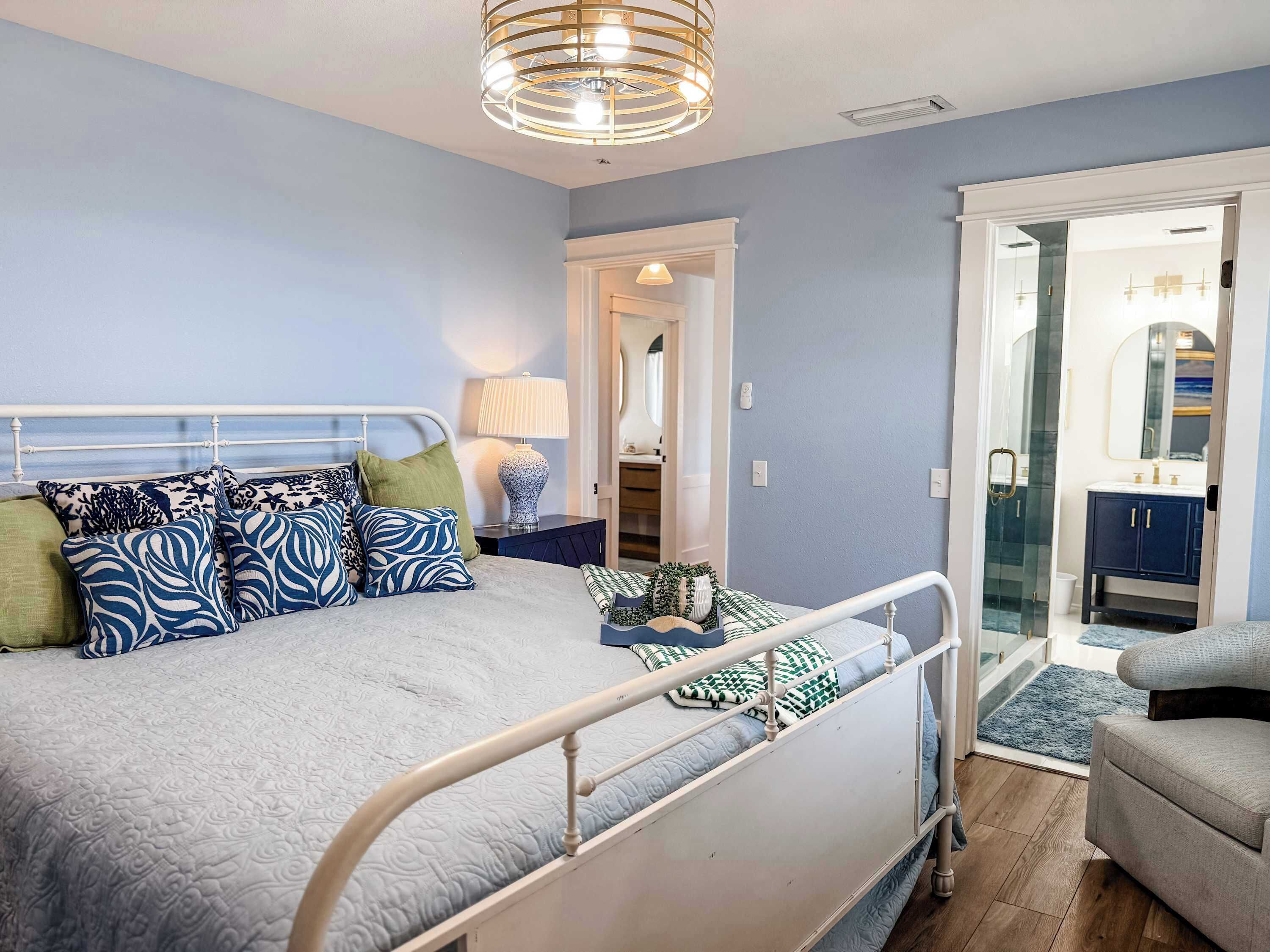 5 habitaciones, tabla de planchar con plancha, wifi y ropa de cama 