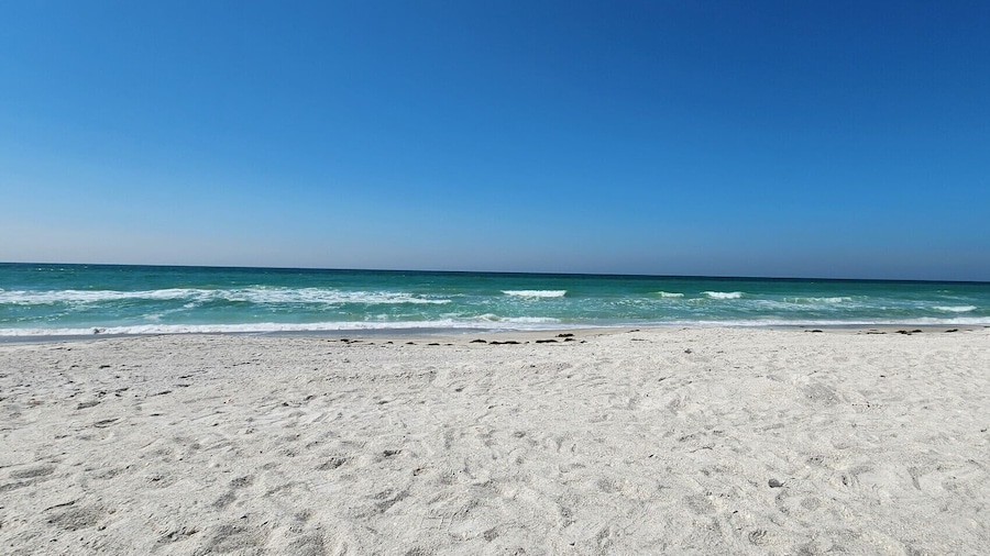 Longboat Bay Club by Coolvacay