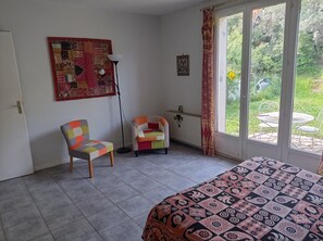 4 Schlafzimmer, Bügeleisen/Bügelbrett, WLAN, Bettwäsche