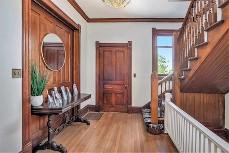 Interior. Franklin Manor at Grand Harbor 200-1