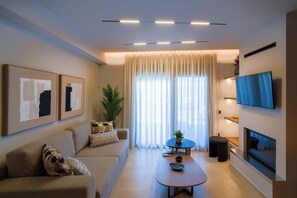 Smart-tv en een open haard