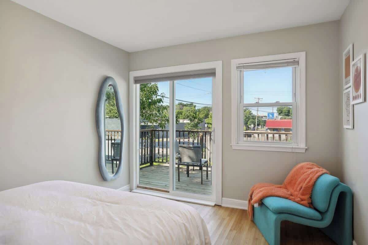 3 bedrooms, iron/ironing board, travel cot, WiFi