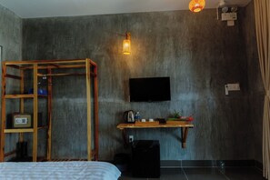 Superior Double Room, Pool View | In-room safe, blackout drapes, free WiFi