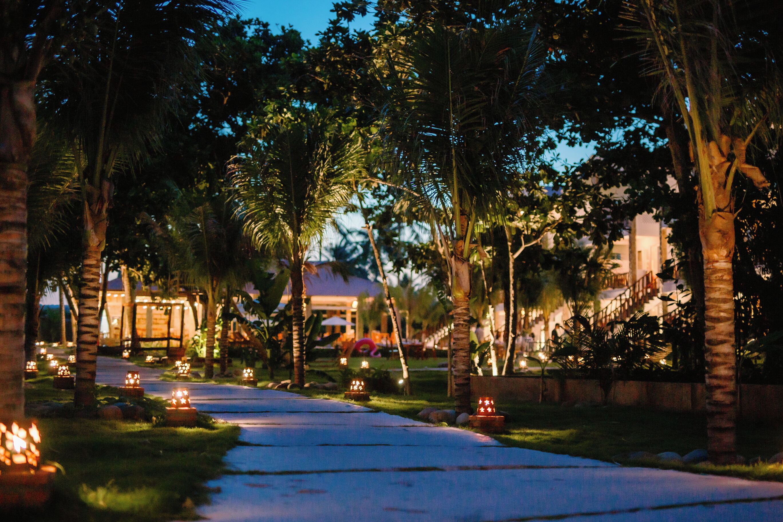 Front of property - evening/night