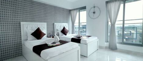 1 bedroom, desk, iron/ironing board, WiFi