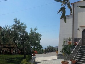 Front of property - Il Pozzo dei Desideri (Vico Equense)