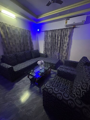 Apartment near city center & airport